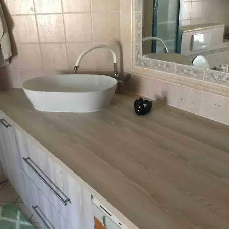 In Guest - 2 With Bathroom 招待所 卢布尔雅那