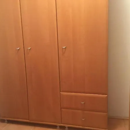 In Guest - 2 With Bathroom 招待所 卢布尔雅那